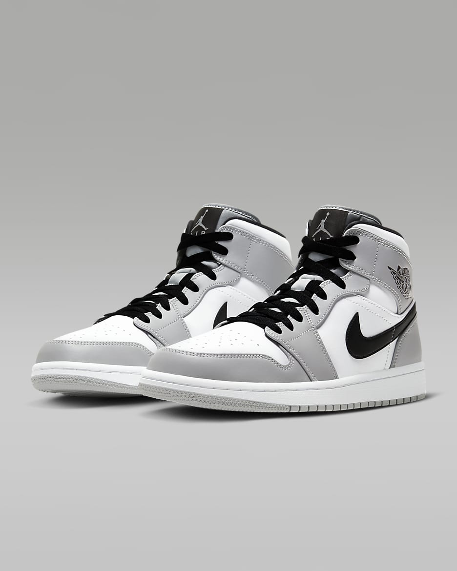 Air Jordan 1 Retro – “Light Smoke Grey”